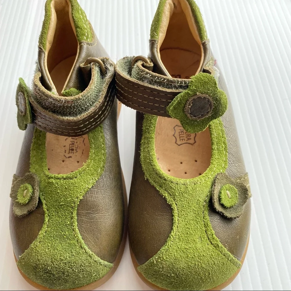 Primigi | Anti Shock Mary Jane Shoes Size Beautiful Olive Green/Gray